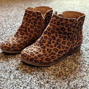 Leopard boots!